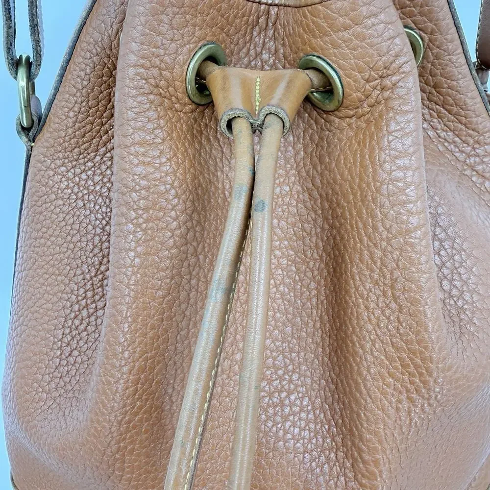 Dooney & Bourke Brown Leather Drawstring Bucket Bag Shoulder Vintage USA Classic